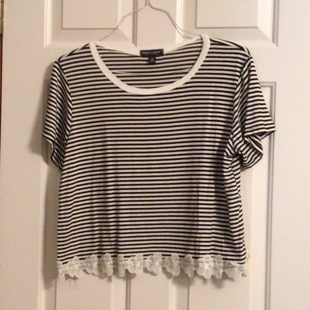 Summer top striped with flower detail, size XL